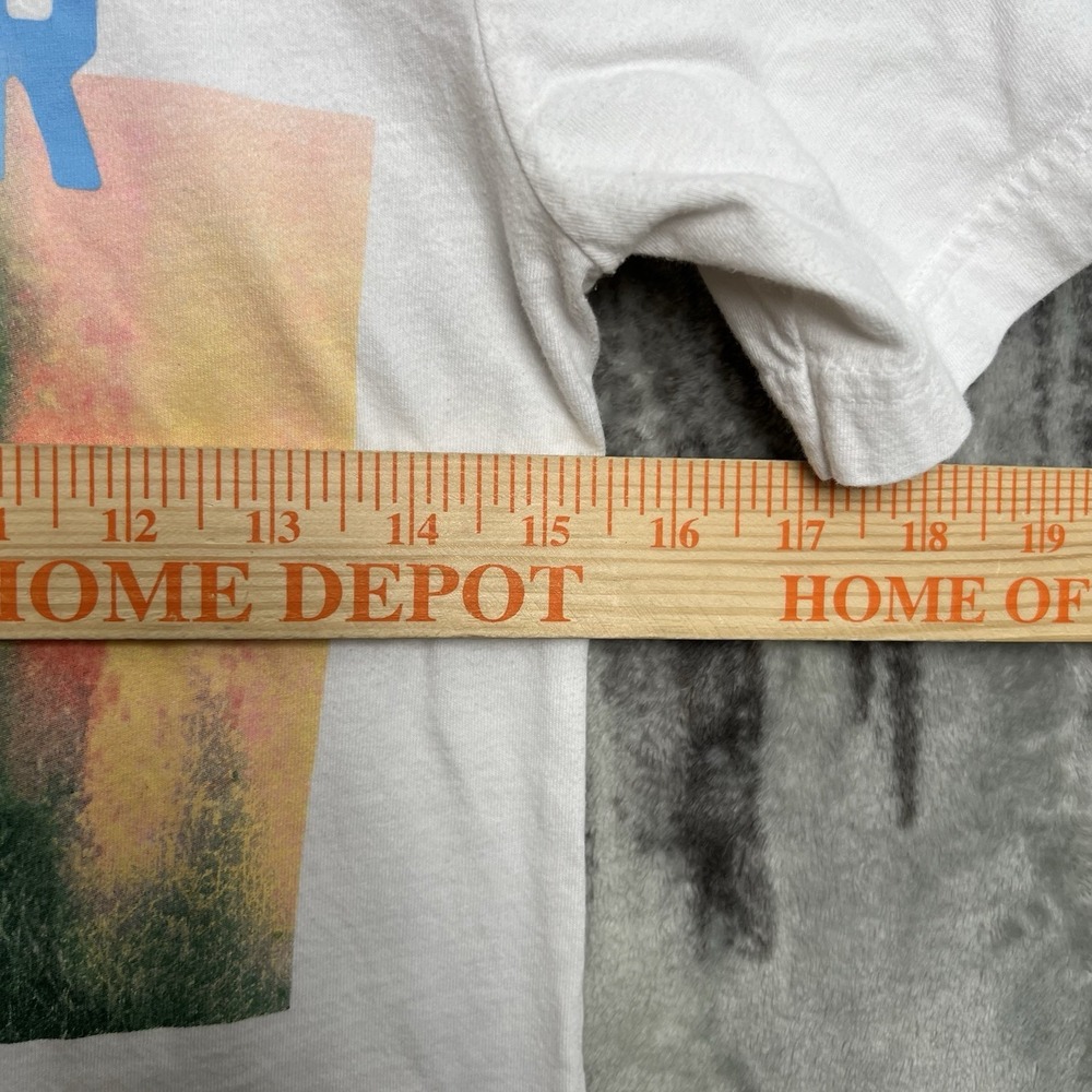 Taylor Swift Grassy Photo T-Shirt White XS Official Merchandise - Picture 4 of 5